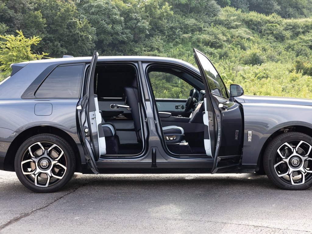Used 2022 Rolls-Royce Cullinan w/ Cullinan Package AWD/4WD image 73