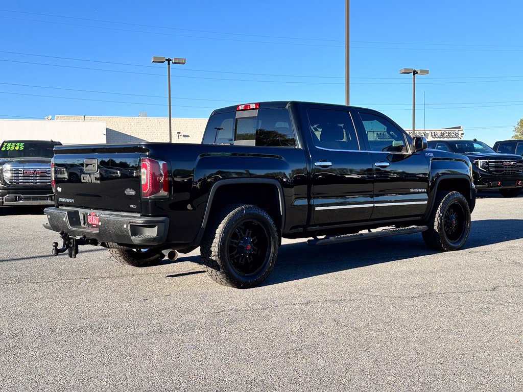 Used 2018 GMC Sierra 1500 SLT w/ SLT Preferred Package AWD/4WD image 9
