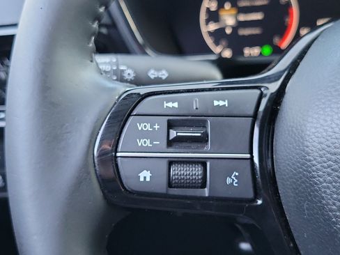 Used 2023 Honda CR-V EX-L image 7