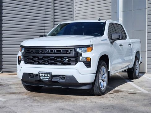 Used 2022 Chevrolet Silverado 1500 Custom image 4