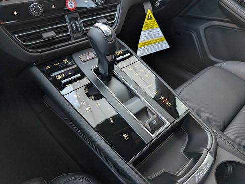 New 2026 Porsche Macan S image 16