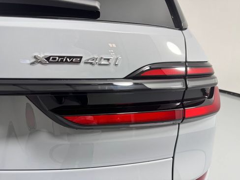 New 2027 BMW X7 xDrive40i w/ M Sport Package AWD/4WD image 7