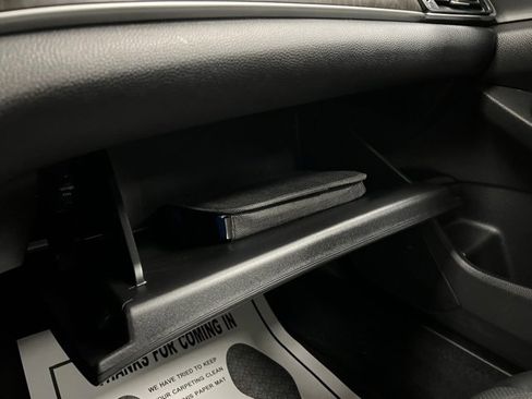 Used 2022 Honda Accord EX-L image 43