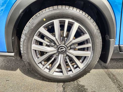 Used 2023 Nissan Kicks SV FWD image 18