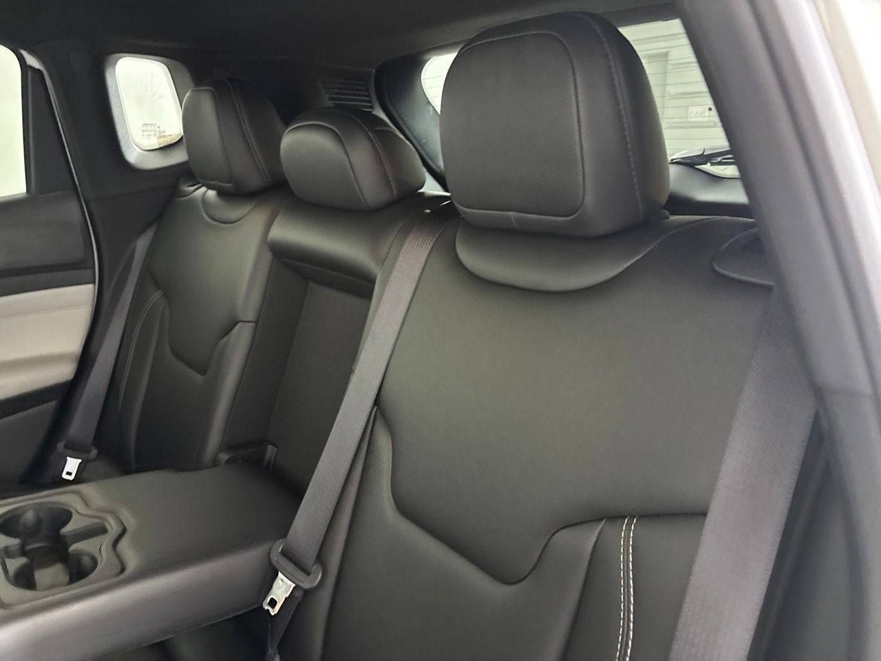 Used 2025 Jeep Compass Limited AWD/4WD image 24