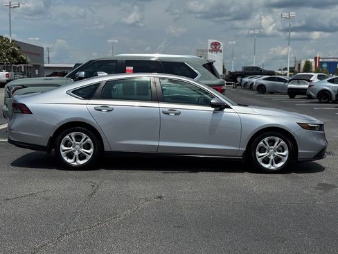 Used 2025 Honda Accord LX image 7