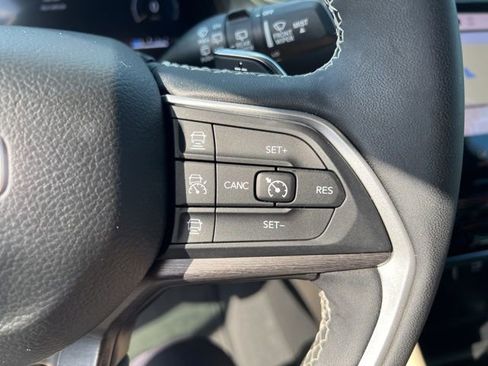 Used 2024 Jeep Grand Cherokee Limited w/ Trailer Tow Package image 23