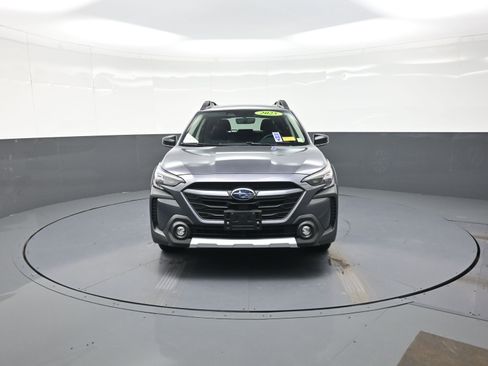 Used 2025 Subaru Outback Limited image 8