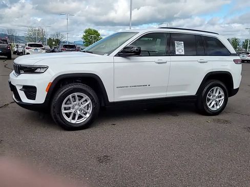 New 2026 Jeep Grand Cherokee 4WD image 4