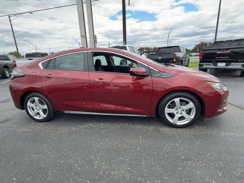 Used 2017 Chevrolet Volt LT FWD image 9