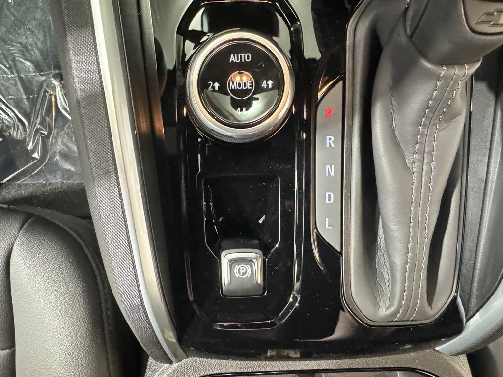 New 2026 Chevrolet Colorado Trail Boss AWD/4WD image 14