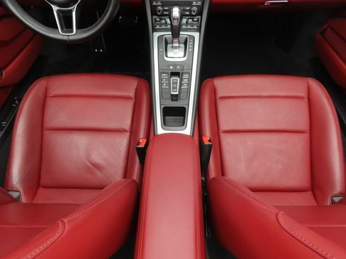 Used 2019 Porsche 911 Carrera S image 16