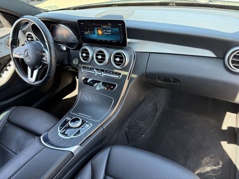 Used 2021 Mercedes-Benz C 300 Sedan image 12