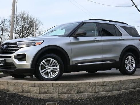 Used 2020 Ford Explorer XLT w/ Comfort Package AWD/4WD image 1
