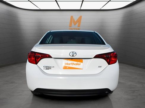 Used 2019 Toyota Corolla SE FWD image 3
