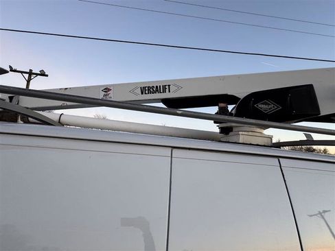 Used 2011 Ford E-350 and Econoline 350 Super Duty w/ PWR Group image 17