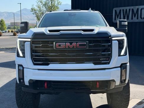 Used 2024 GMC Sierra 3500 AT4 w/ AT4 Premium Plus Package AWD/4WD image 2