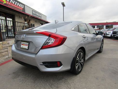 Used 2017 Honda Civic EX-L image 4