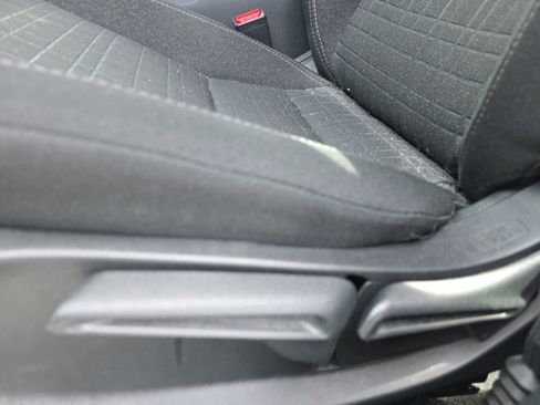 Used 2025 Honda HR-V LX image 11