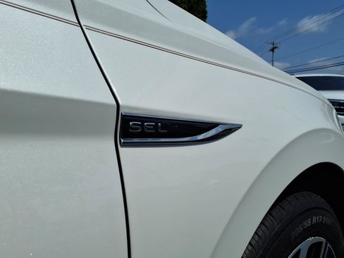 Certified 2024 Volkswagen Jetta SEL FWD image 8