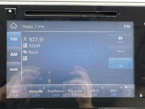 Used 2018 Subaru Outback 3.6R Limited AWD/4WD image 19