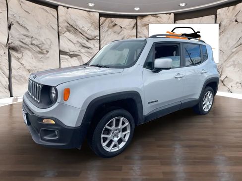 Used 2017 Jeep Renegade Latitude w/ Cold Weather Group image 2