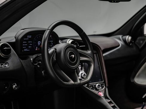Used 2020 McLaren 720S Luxury RWD image 52