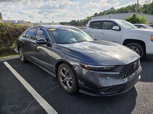 Used 2024 Honda Accord EX image 3
