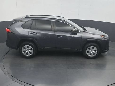 Used 2020 Toyota RAV4 LE FWD image 25