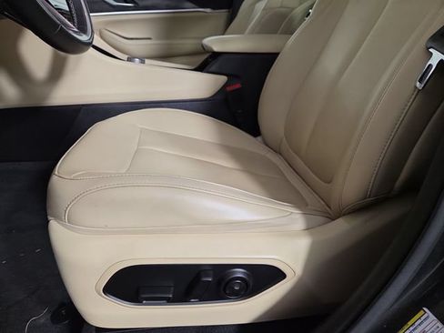 Used 2022 Jeep Grand Cherokee L Limited RWD image 31