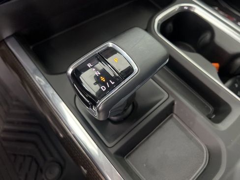 Used 2024 Chevrolet Silverado 1500 LT Trail Boss w/ Convenience Package II AWD/4WD image 14