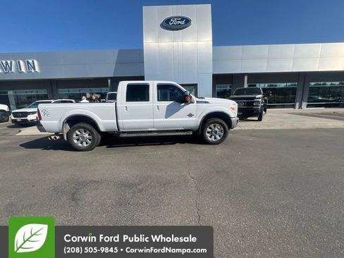 Used 2015 Ford F350 Lariat w/ Lariat Chrome Package AWD/4WD image 5