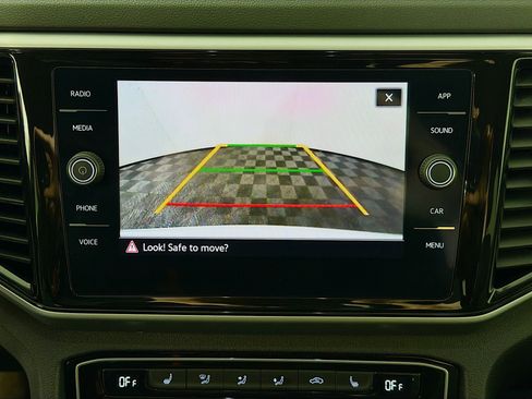 Used 2022 Volkswagen Atlas SE image 17