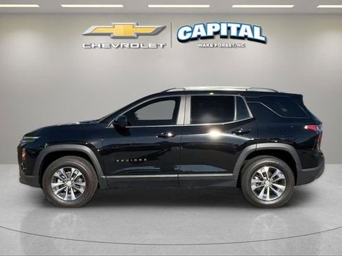 Used 2025 Chevrolet Equinox LT w/ Convenience Package II image 3