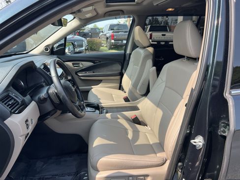 Used 2019 Honda Pilot Elite image 13