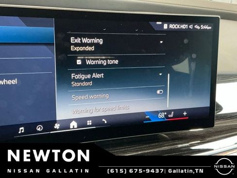 Used 2026 BMW 740i xDrive AWD/4WD image 79