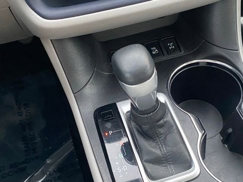 Used 2016 Toyota Highlander XLE image 17