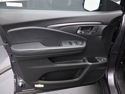Used 2022 Honda Ridgeline RTL-E image 11