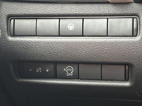 Certified 2023 Nissan Rogue SV image 13