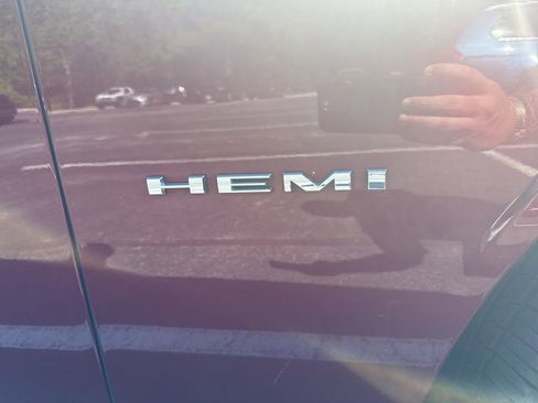 Used 2021 Dodge Challenger R/T image 7