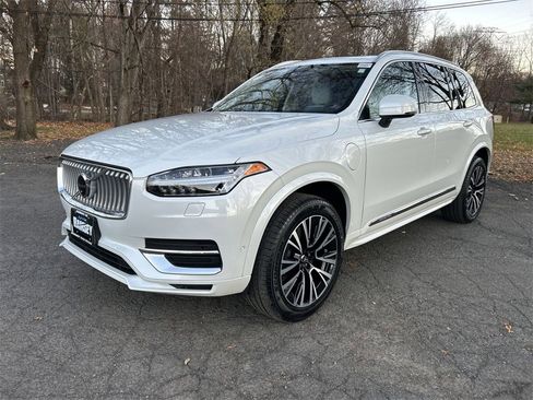 Certified 2023 Volvo XC90 T8 Plus w/ Protection Package image 4