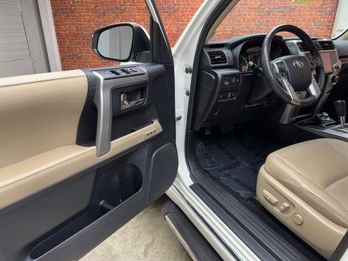 Used 2023 Toyota 4Runner Limited image 9