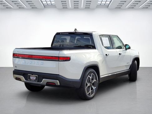 Used 2023 Rivian R1T Adventure image 12