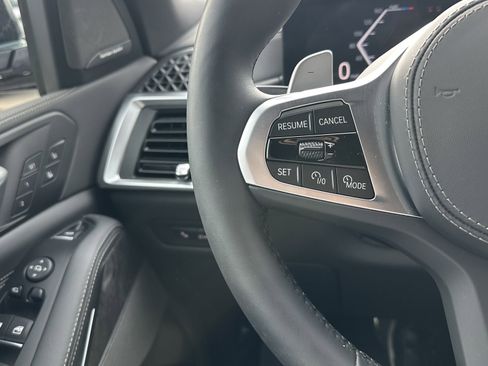 Used 2025 BMW X5 xDrive40i w/ Executive Package image 21