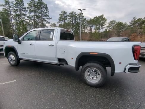 New 2026 GMC Sierra 3500 Denali Ultimate image 8