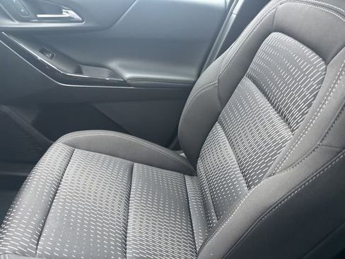 Used 2025 Chevrolet Equinox LT image 24