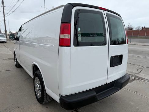 Used 2014 Chevrolet Express 1500 image 8