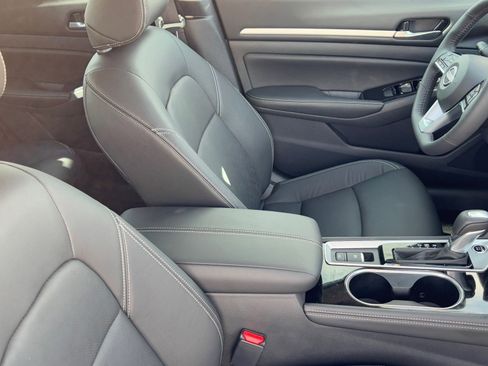 New 2025 Nissan Altima 2.5 SL image 12