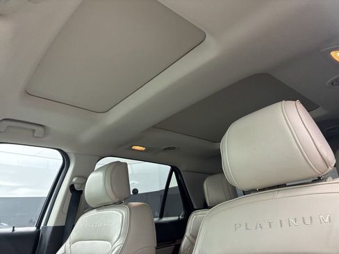 Used 2016 Ford Explorer Platinum AWD/4WD image 13