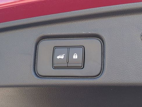 New 2026 Nissan Pathfinder SL FWD image 31